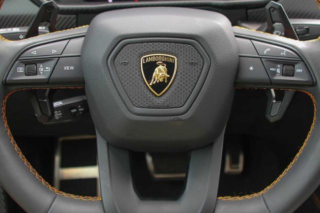 2024 Lamborghini Urus Vehicle Photo in SUGAR LAND, TX 77478