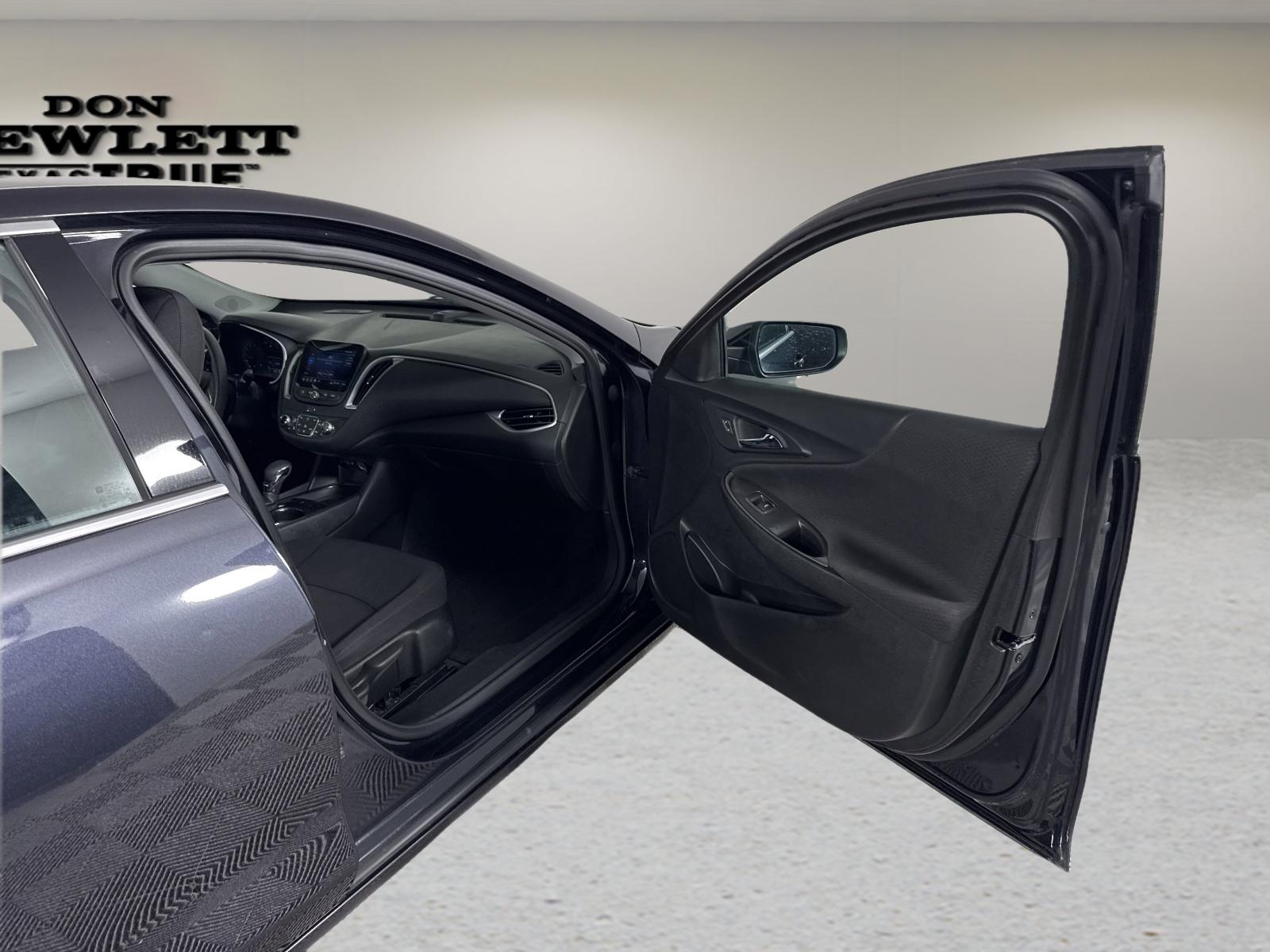 2023 Chevrolet Malibu Vehicle Photo in GEORGETOWN, TX 78626-7508