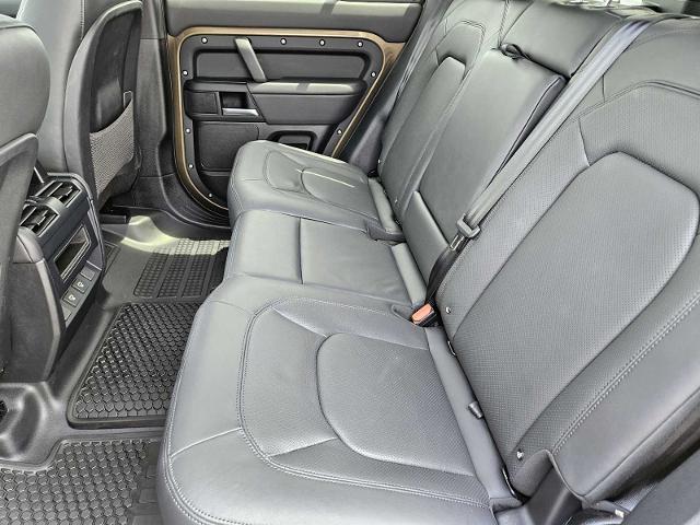 2025 Defender Vehicle Photo in AUSTIN, TX 78717