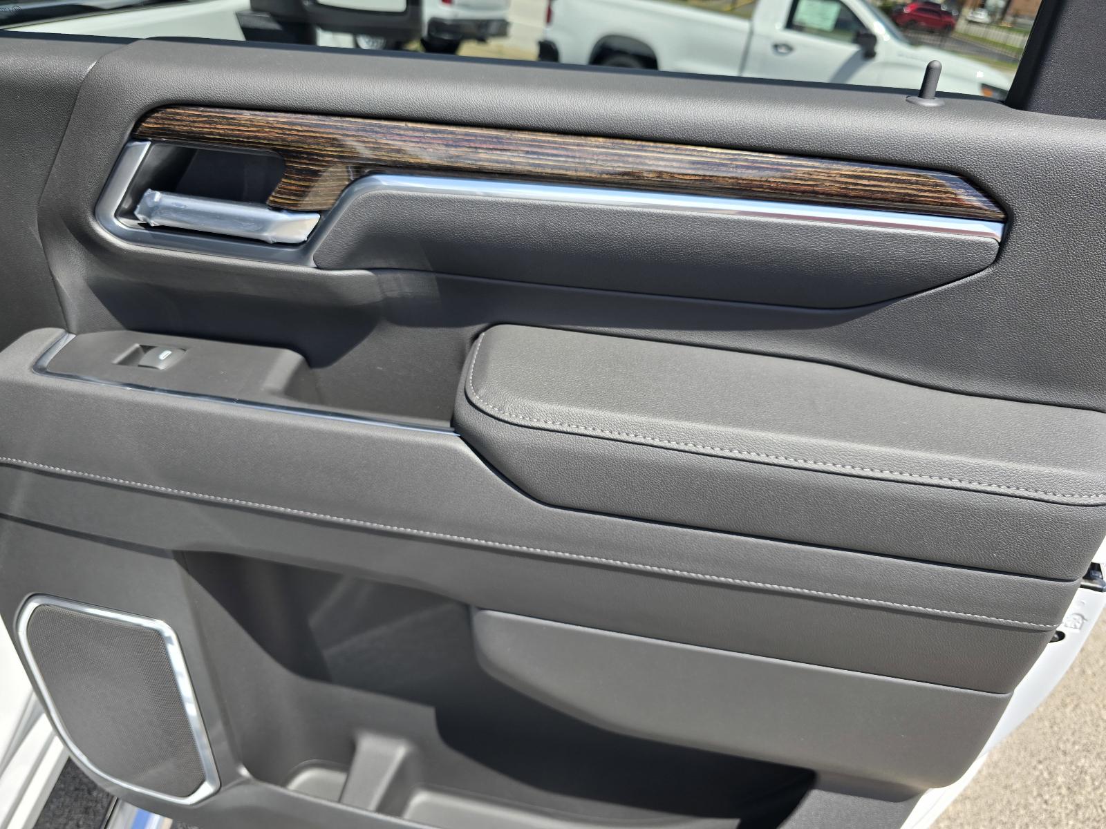 2025 GMC Sierra 2500 HD Vehicle Photo in Rolla, MO 65401