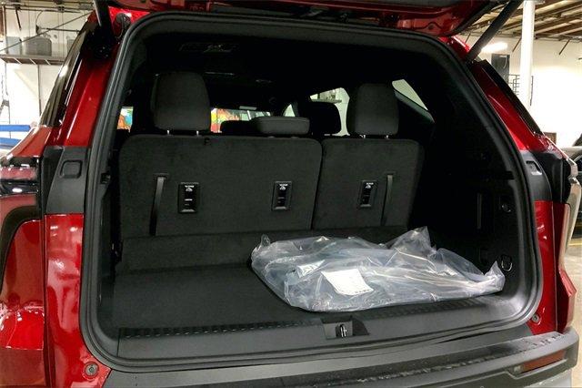 2025 Chevrolet Traverse Vehicle Photo in KANSAS CITY, MO 64114-4502