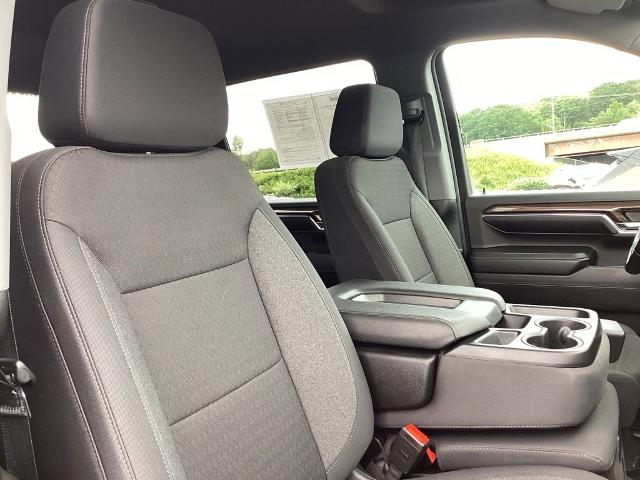 2024 Chevrolet Silverado 2500 HD Vehicle Photo in GARDNER, MA 01440-3110
