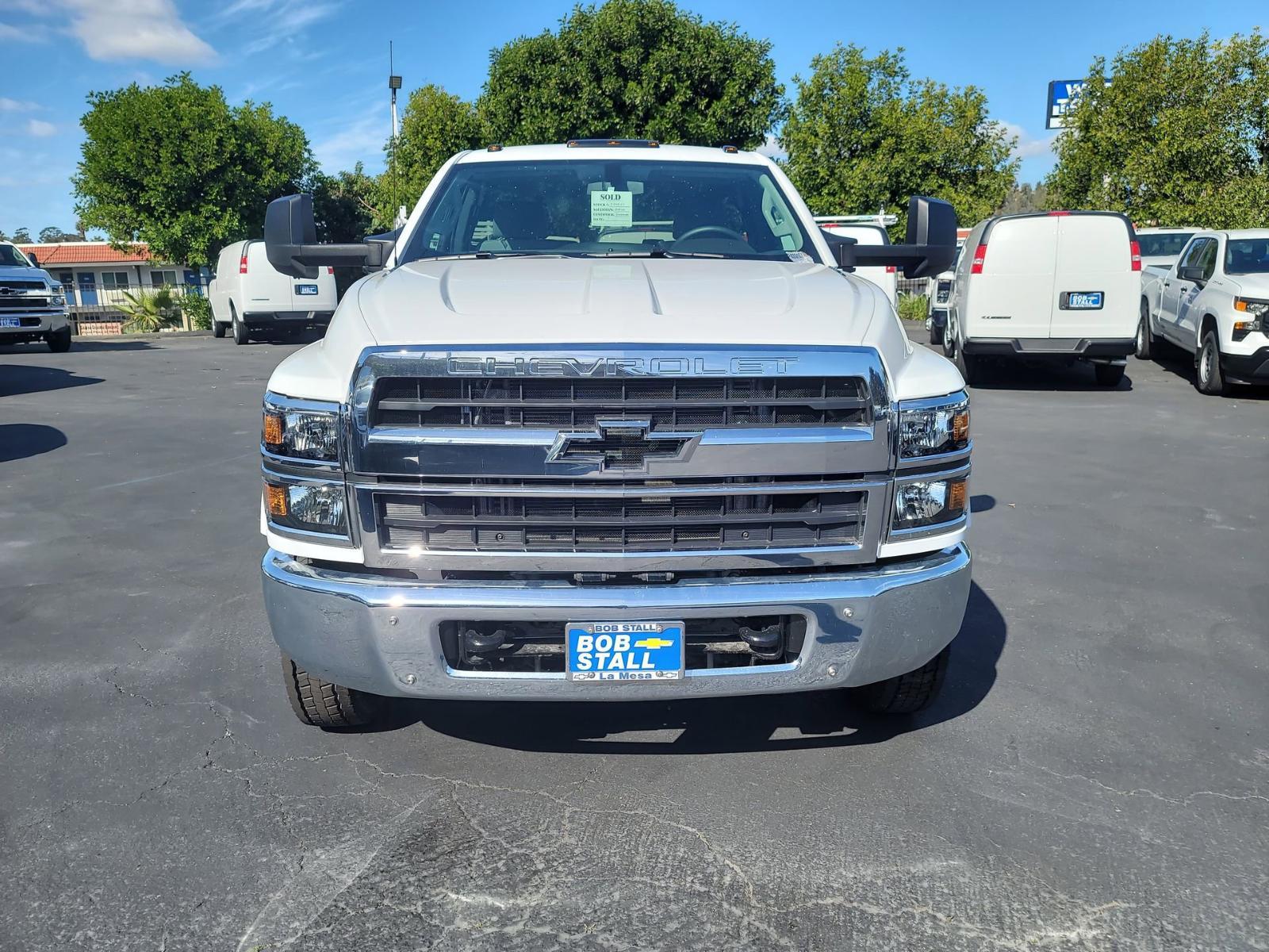 2023 Chevrolet Silverado Chassis Cab Vehicle Photo in LA MESA, CA 91942-8211