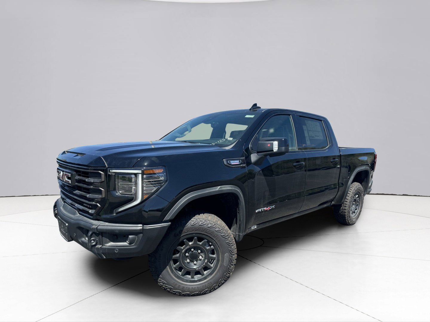 2024 GMC Sierra 1500 Vehicle Photo in LEOMINSTER, MA 01453-2952