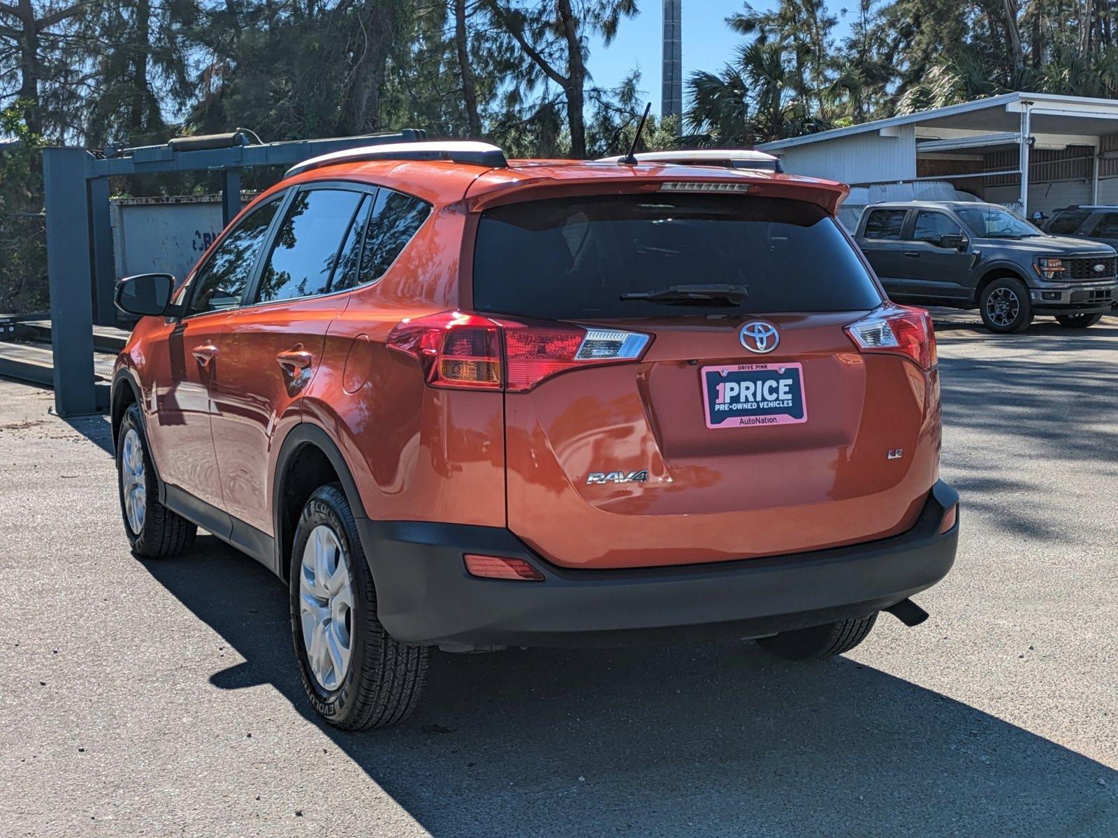 2015 Toyota RAV4 Vehicle Photo in Bradenton, FL 34207