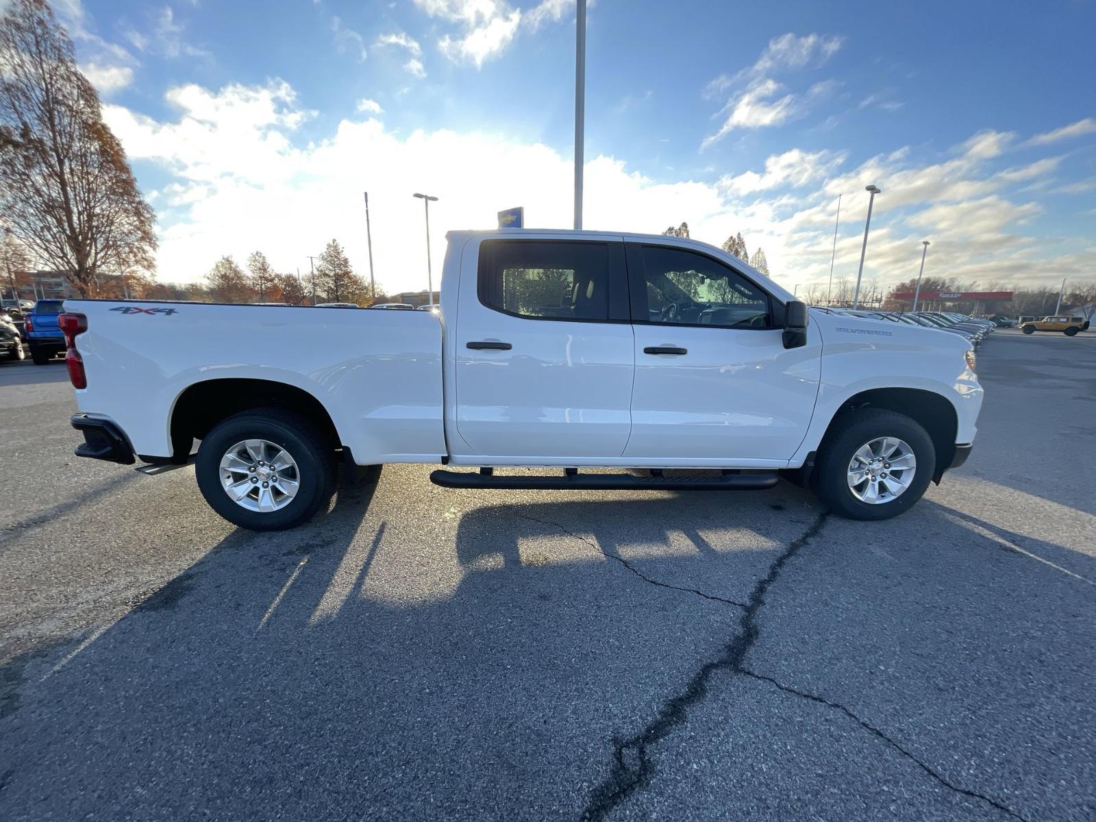 2025 Chevrolet Silverado 1500 Vehicle Photo in BENTONVILLE, AR 72712-4322