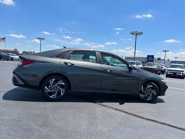 2024 Hyundai ELANTRA Vehicle Photo in Shiloh, IL 62269