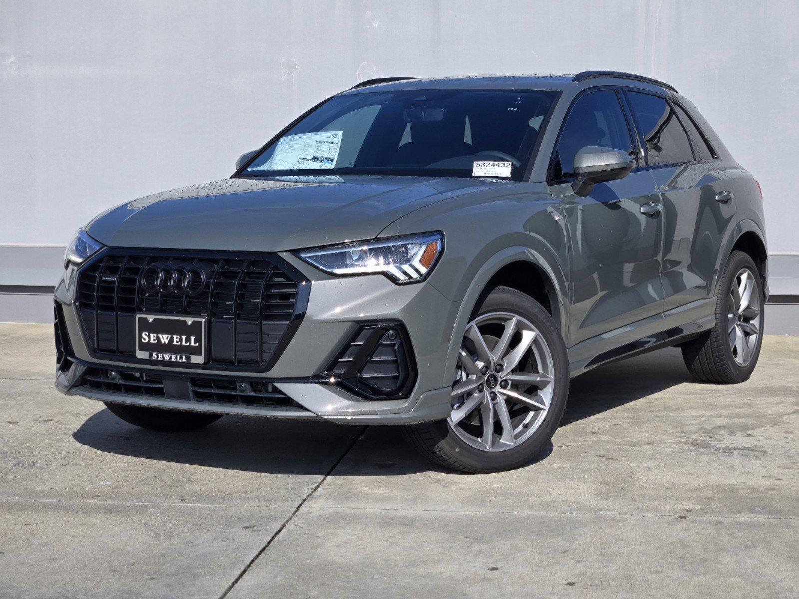 2025 Audi Q3 Vehicle Photo in SUGAR LAND, TX 77478