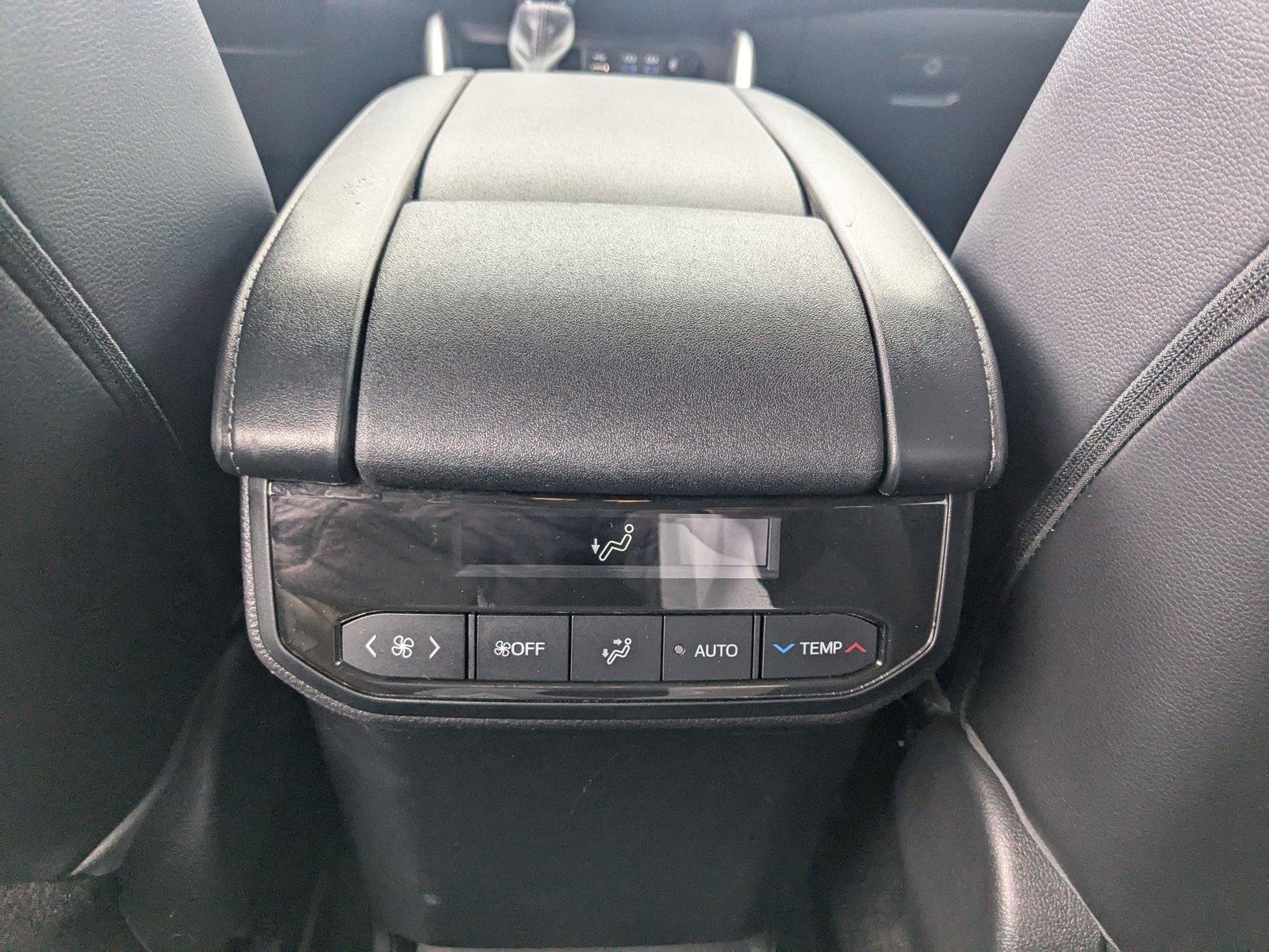 2022 Toyota Highlander Vehicle Photo in Winter Park, FL 32792