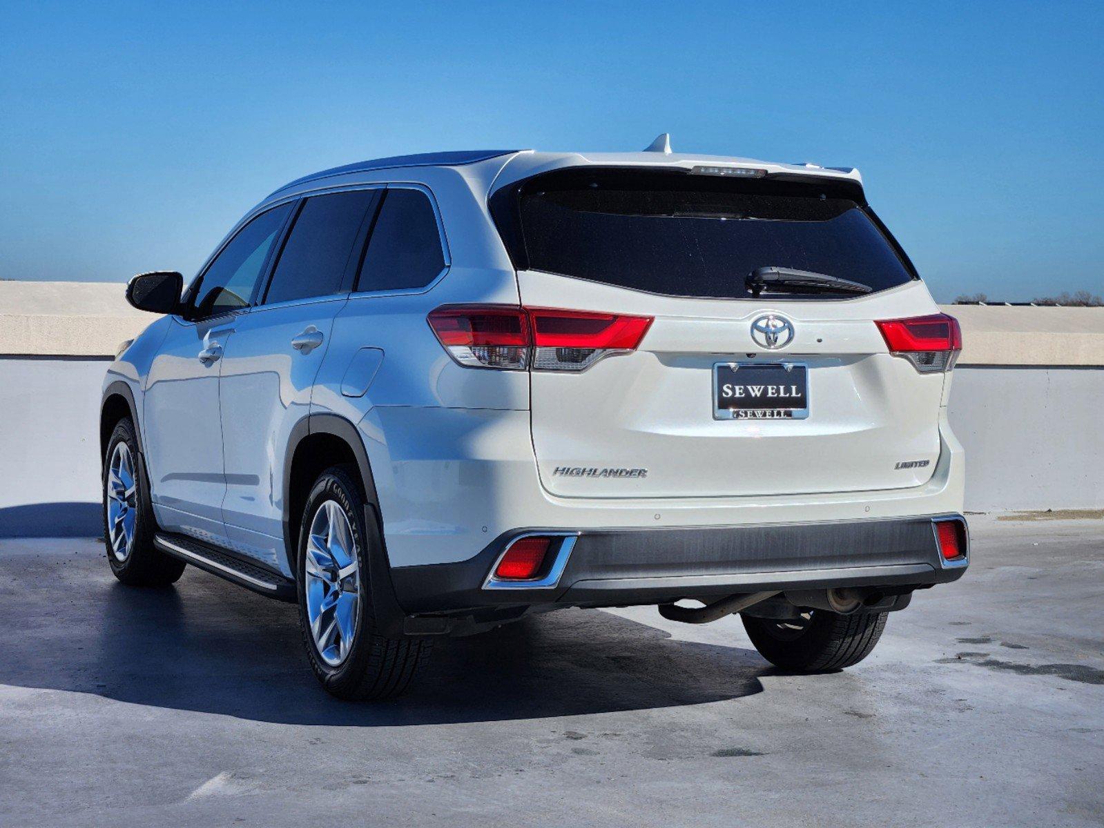 2019 Toyota Highlander Vehicle Photo in DALLAS, TX 75209