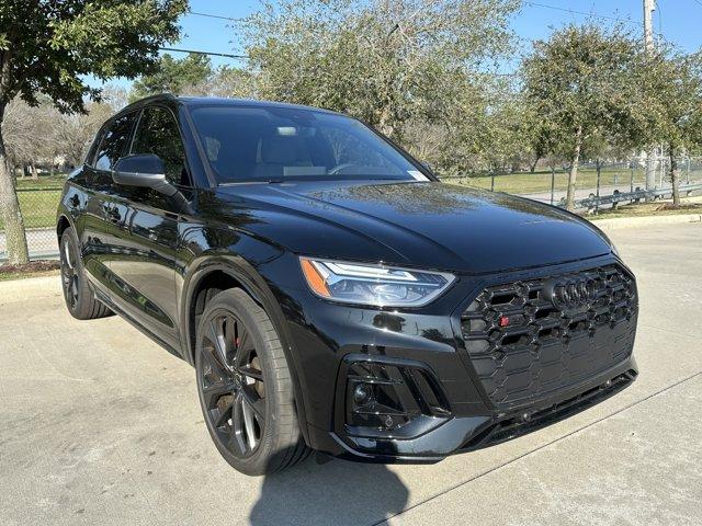 2025 Audi SQ5 Vehicle Photo in HOUSTON, TX 77090