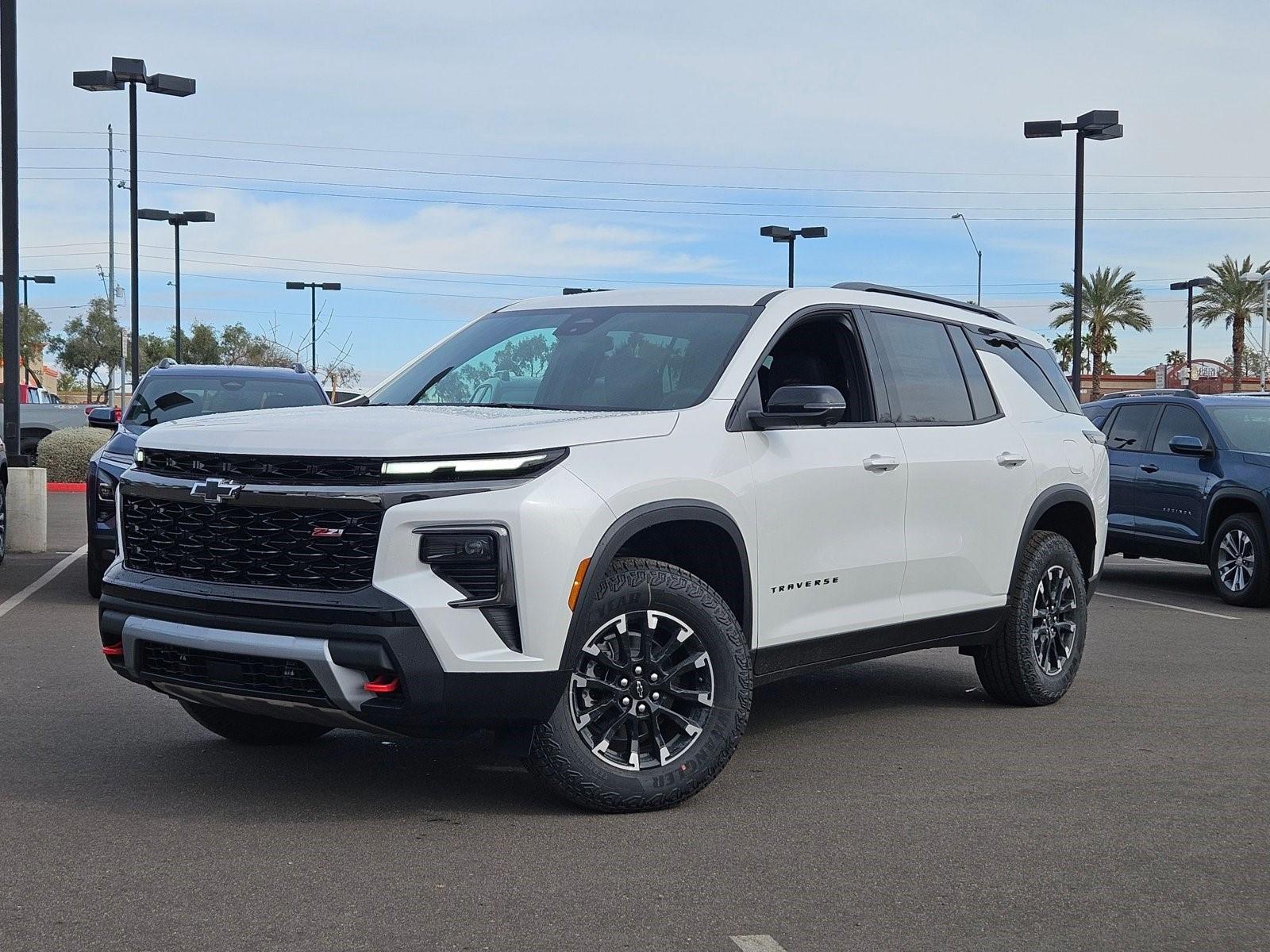 2025 Chevrolet Traverse Vehicle Photo in PEORIA, AZ 85382-3715