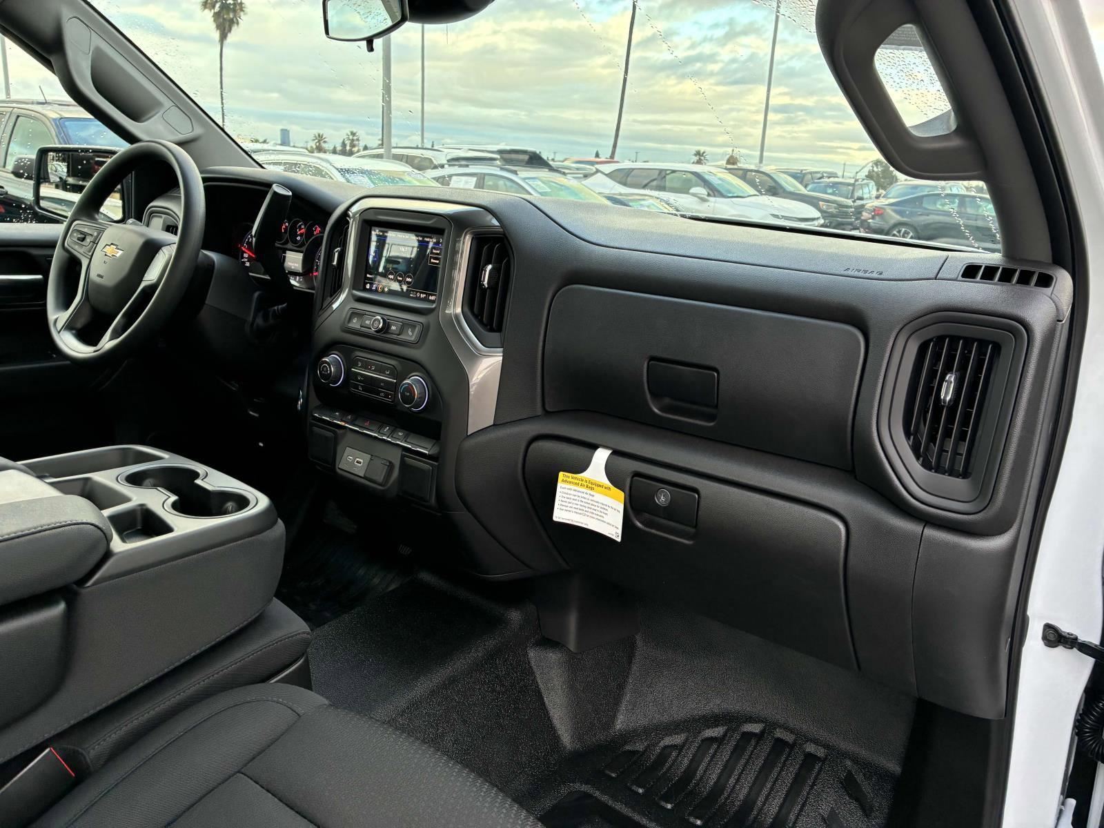 2025 Chevrolet Silverado 1500 Vehicle Photo in LOS ANGELES, CA 90007-3794