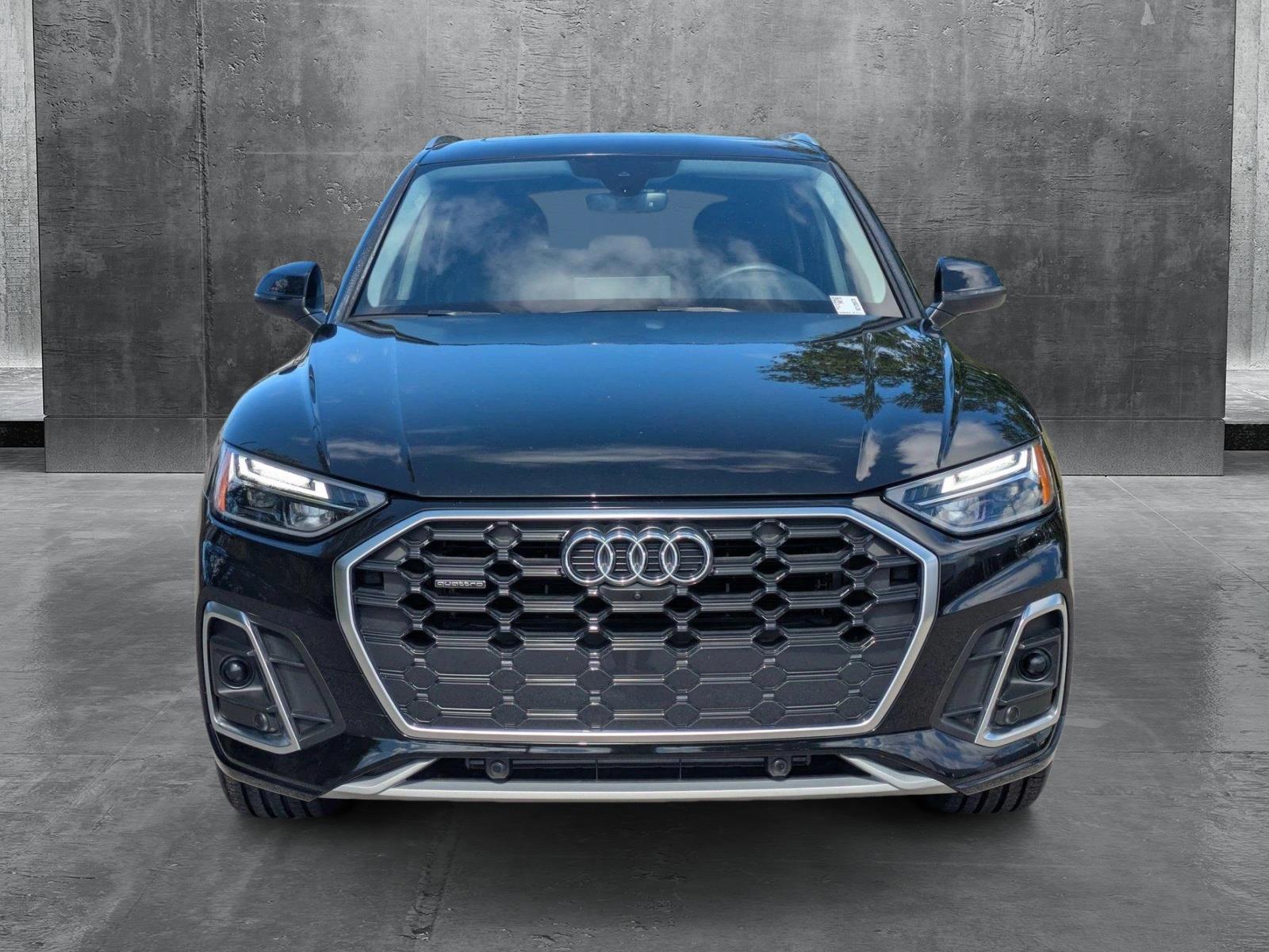 2022 Audi Q5 Vehicle Photo in Sarasota, FL 34231