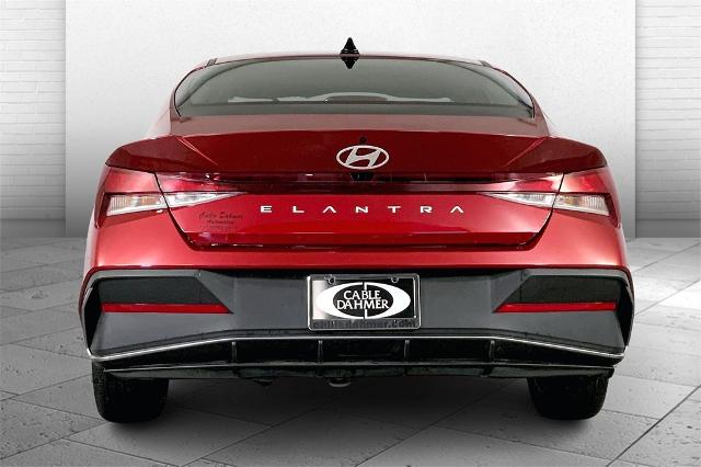 2024 Hyundai ELANTRA Vehicle Photo in Lees Summit, MO 64086