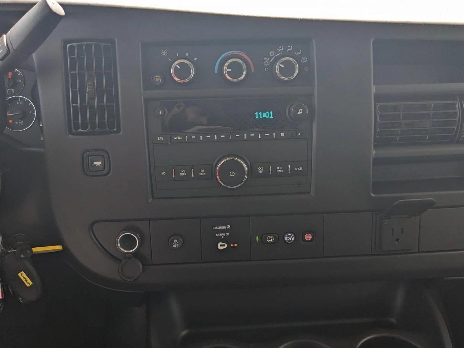 2025 Chevrolet Express Cargo 2500 Vehicle Photo in MIAMI, FL 33172-3015