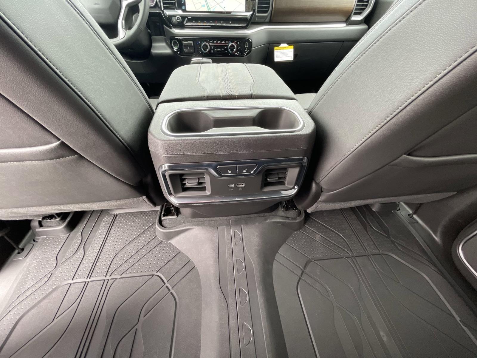 2025 Chevrolet Silverado 1500 Vehicle Photo in BENTONVILLE, AR 72712-4322