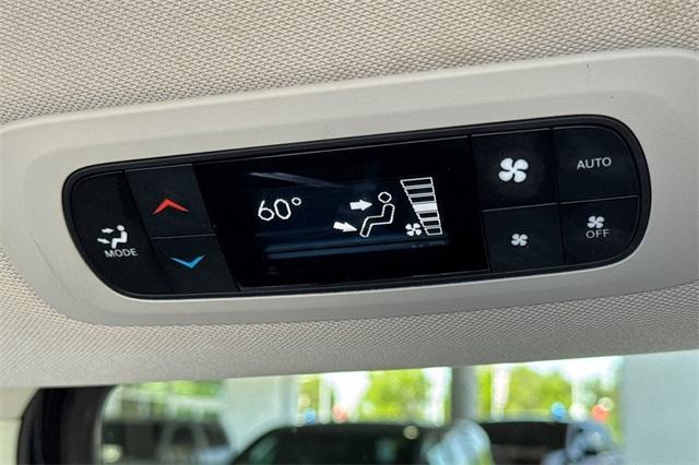 2023 Chrysler Pacifica Vehicle Photo in ELK GROVE, CA 95757-8703