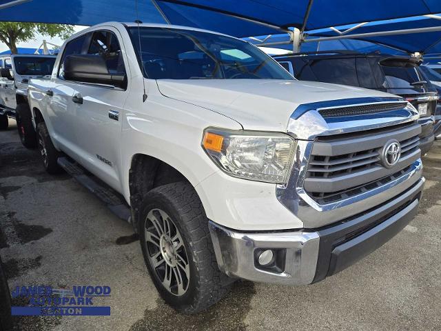 2014 Toyota Tundra 4WD Truck Vehicle Photo in DENTON, TX 76210-9321