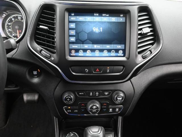 2021 Jeep Cherokee Vehicle Photo in Cedar Rapids, IA 52402