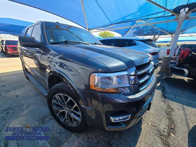 2017 Ford Expedition Vehicle Photo in DENTON, TX 76210-9321