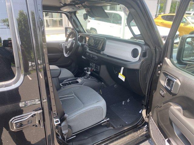 2025 Jeep Wrangler 4xe Vehicle Photo in Doylsetown, PA 18901