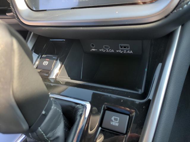2025 Subaru Outback Vehicle Photo in Green Bay, WI 54304
