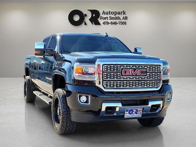 Used 2019 GMC Sierra 2500 Denali HD Denali with VIN 1GT12SEG4KF132128 for sale in Fort Smith, AR