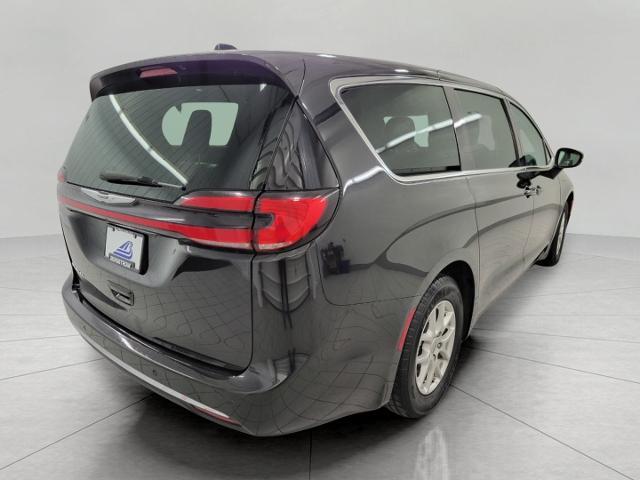 2023 Chrysler Pacifica Vehicle Photo in Neenah, WI 54956