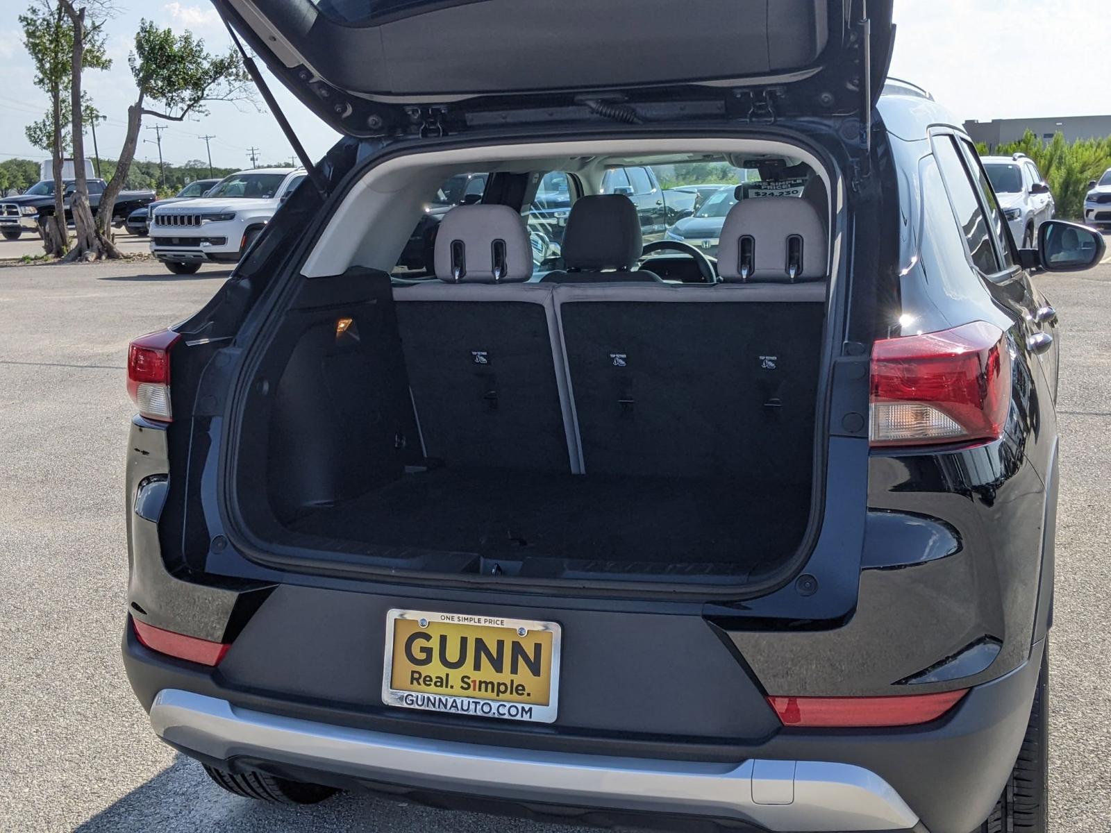 2024 Chevrolet Trailblazer Vehicle Photo in Seguin, TX 78155