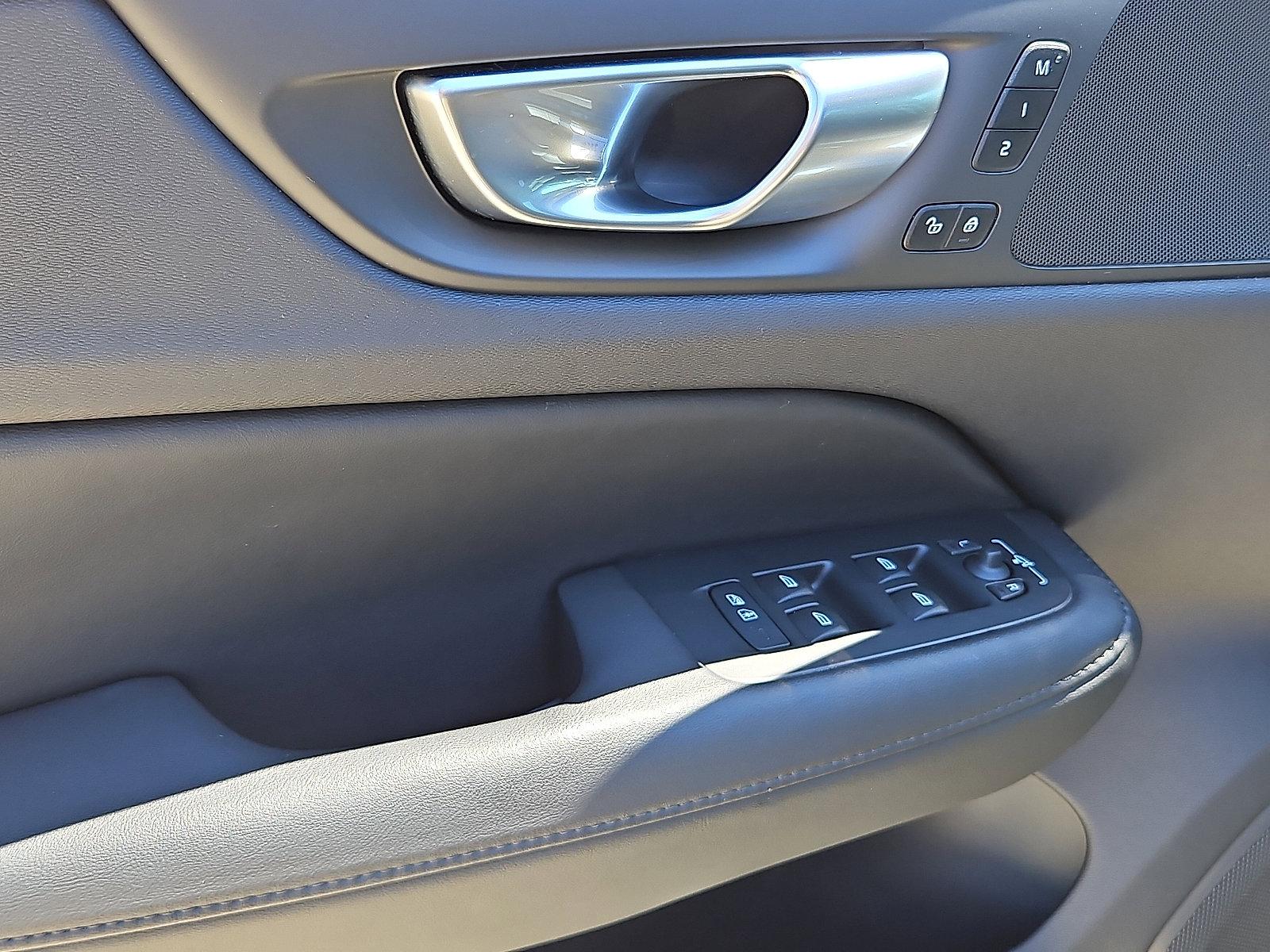 2024 Volvo V60 Cross Country Vehicle Photo in Trevose, PA 19053