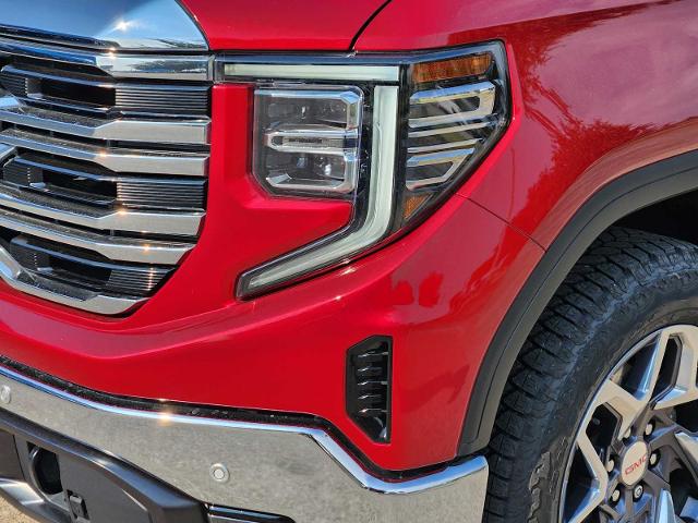 2022 GMC Sierra 1500 Vehicle Photo in DENTON, TX 76210-9321