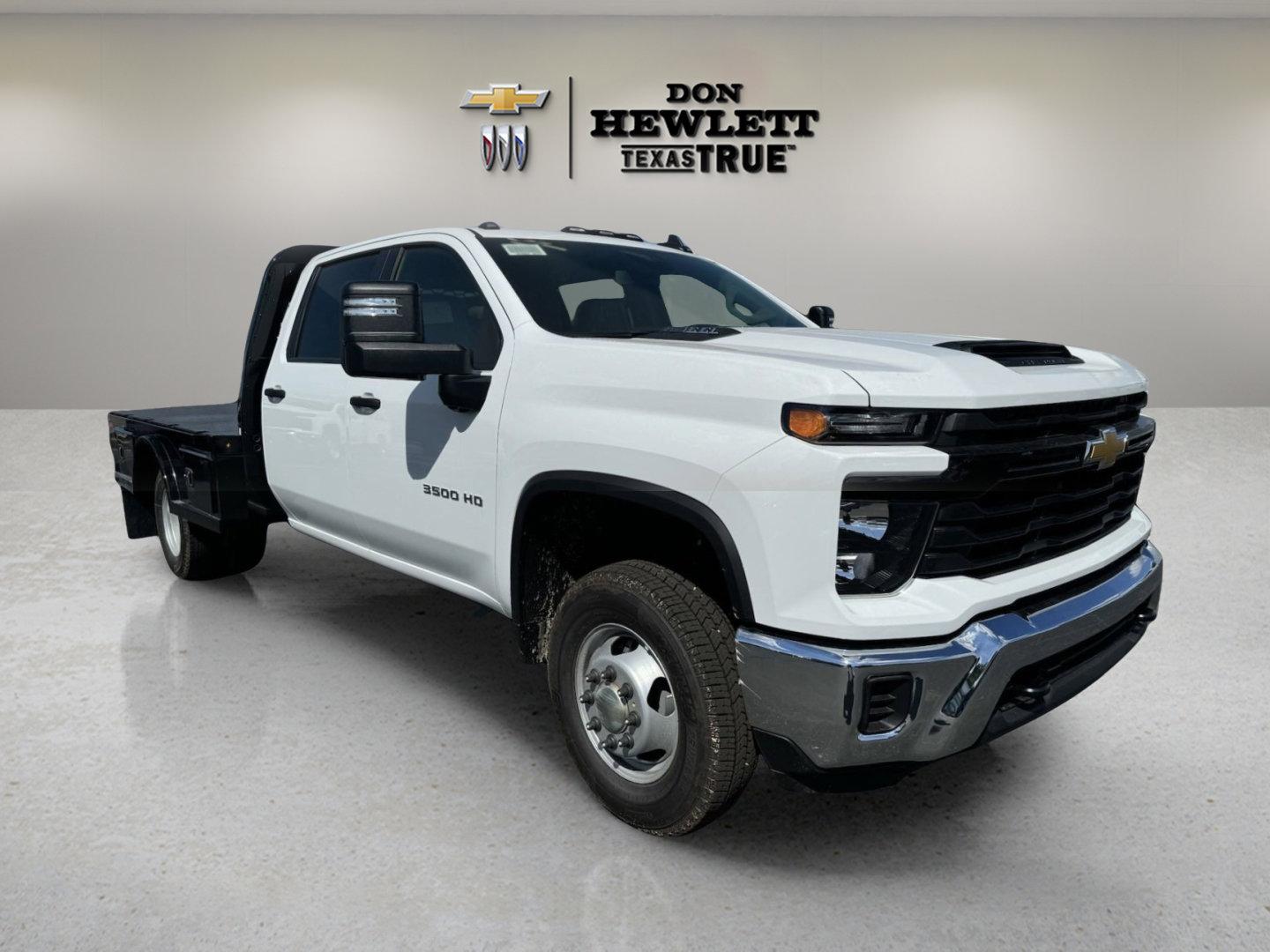 2024 Chevrolet Silverado 3500 HD Chassis Cab Vehicle Photo in GEORGETOWN, TX 78626-7508