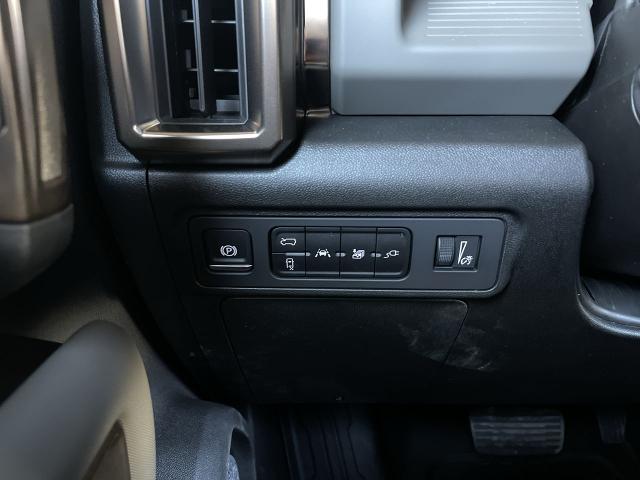 2025 GMC HUMMER EV SUV Vehicle Photo in TURLOCK, CA 95380-4918