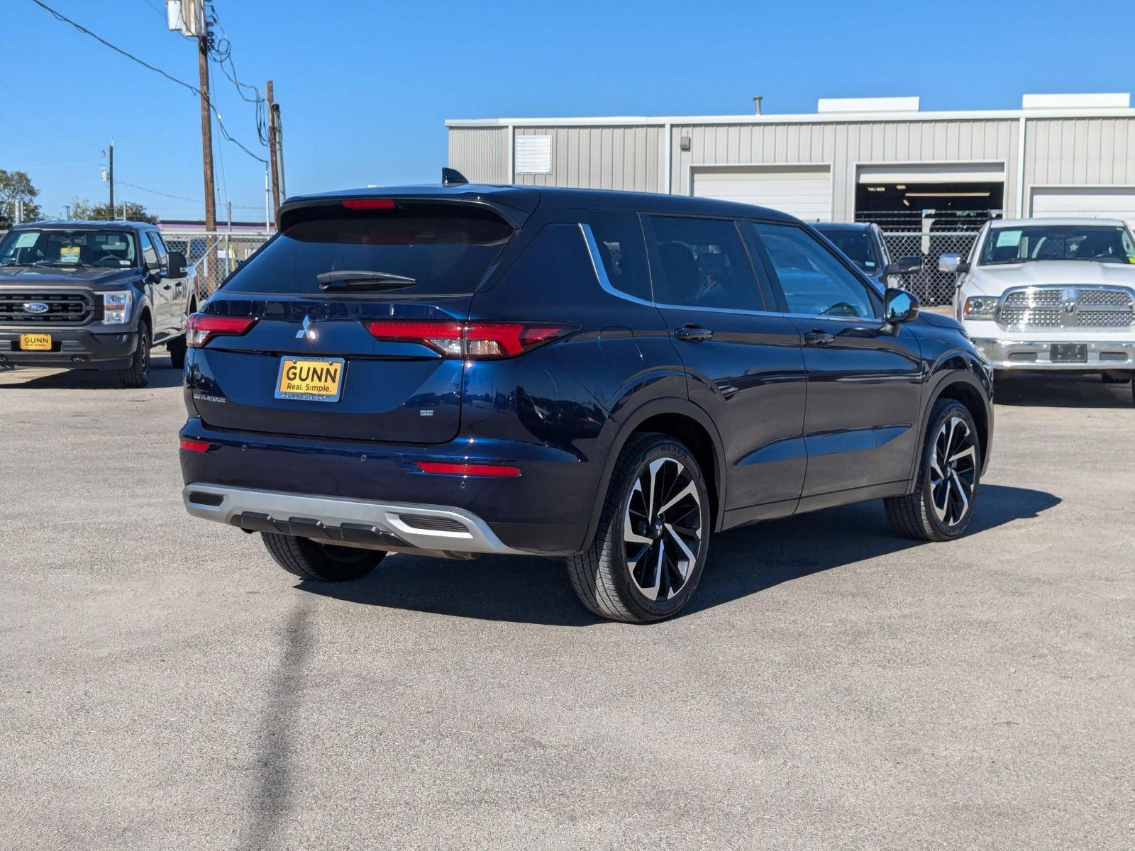 2024 Mitsubishi Outlander Vehicle Photo in Seguin, TX 78155