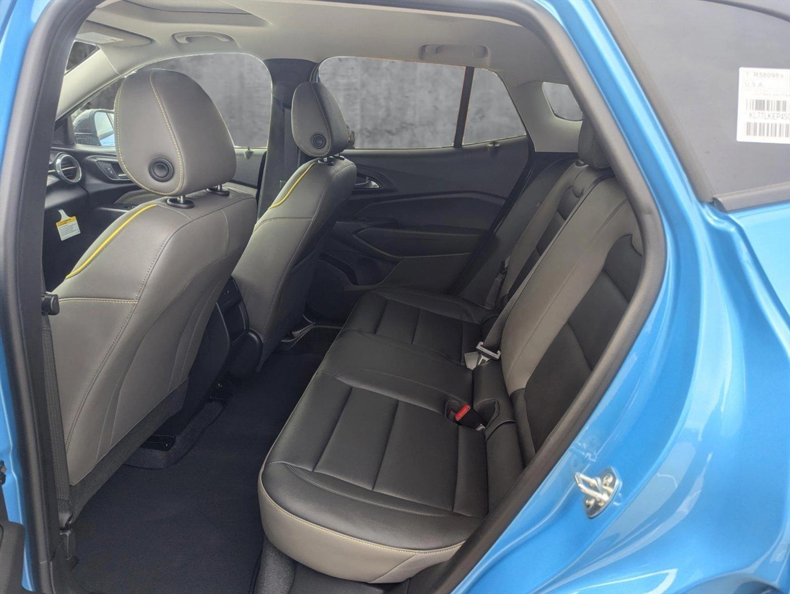 2025 Chevrolet Trax Vehicle Photo in CORPUS CHRISTI, TX 78412-4902