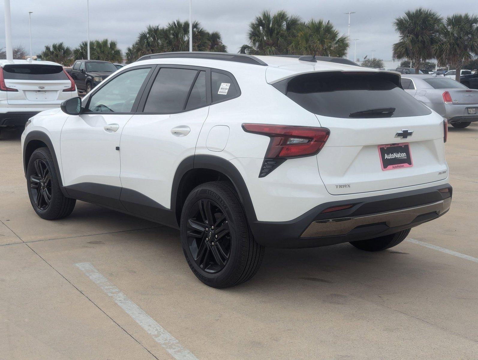 2025 Chevrolet Trax Vehicle Photo in CORPUS CHRISTI, TX 78412-4902