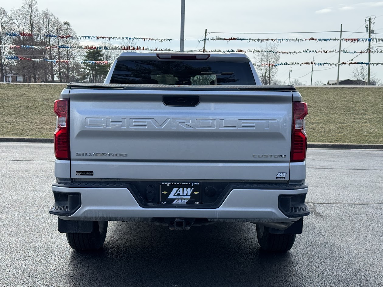 2022 Chevrolet Silverado 1500 Vehicle Photo in BOONVILLE, IN 47601-9633