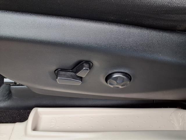 2023 Chrysler Voyager Vehicle Photo in EMPORIA, VA 23847-1235