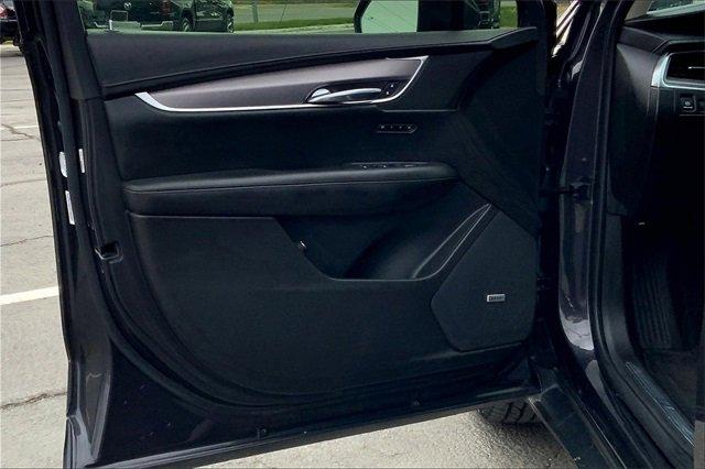 2017 Cadillac XT5 Vehicle Photo in TOPEKA, KS 66609-0000