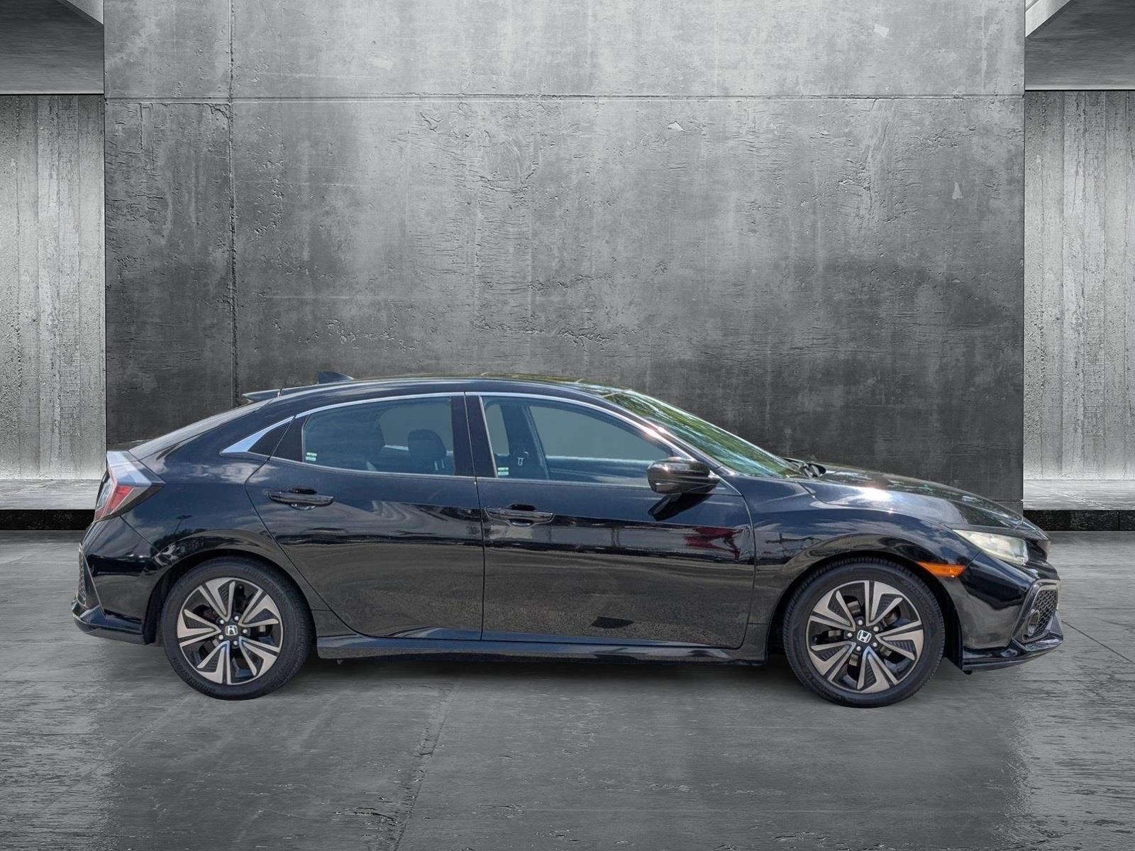 2017 Honda Civic Hatchback Vehicle Photo in PEMBROKE PINES, FL 33024-6534