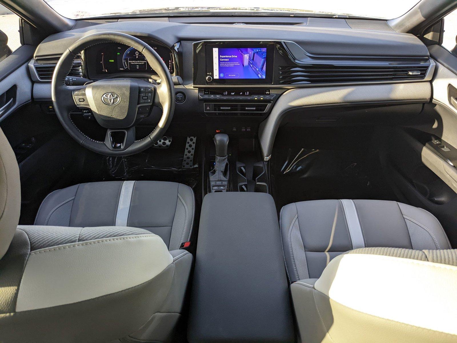 2025 Toyota Camry Vehicle Photo in Davie, FL 33331