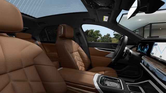2025 BMW 750e xDrive Vehicle Photo in GRAPEVINE, TX 76051
