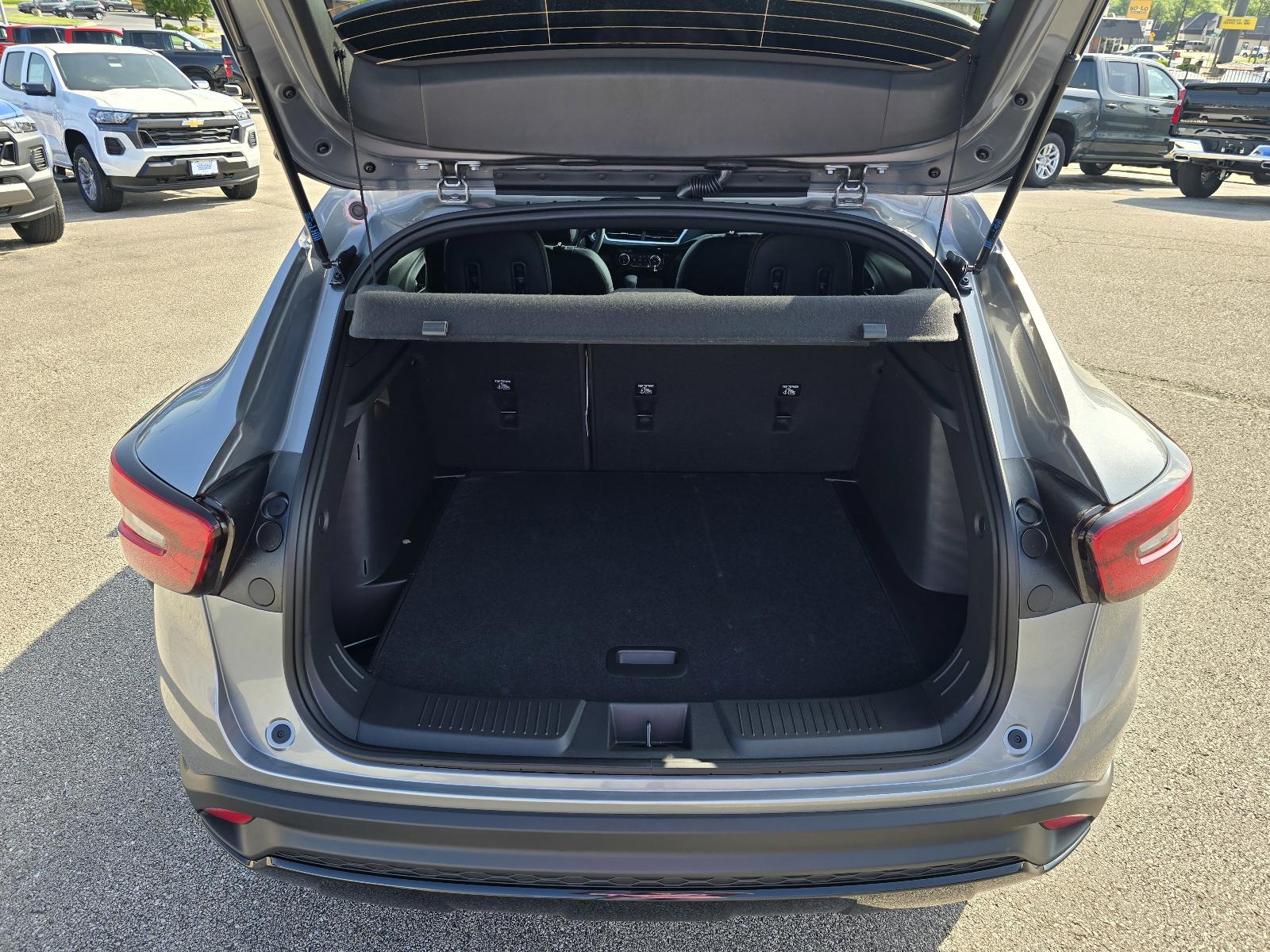 2025 Chevrolet Trax Vehicle Photo in Rolla, MO 65401