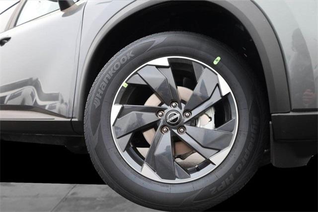 2025 Nissan Rogue Vehicle Photo in Hazelwood, MO 63042