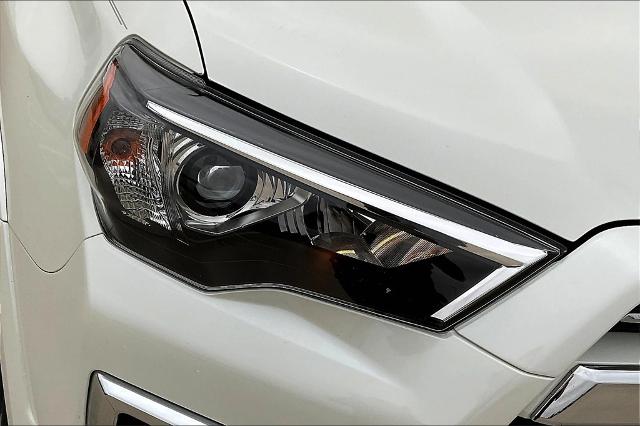 2022 Toyota 4Runner Vehicle Photo in Grapevine, TX 76051