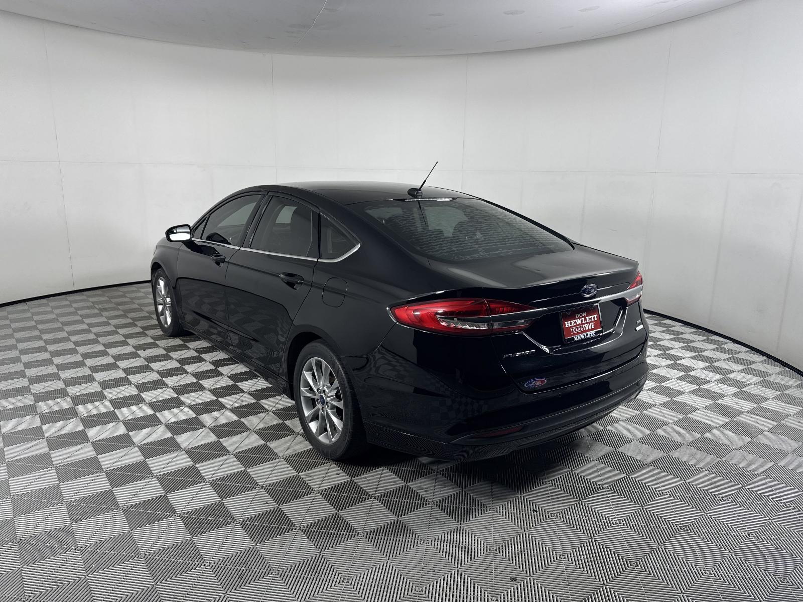 2017 Ford Fusion Vehicle Photo in GEORGETOWN, TX 78626-7508