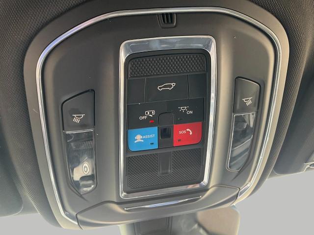 2023 Jeep Grand Cherokee L Vehicle Photo in Kaukauna, WI 54130