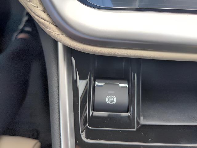 2025 Subaru Outback Vehicle Photo in Green Bay, WI 54304