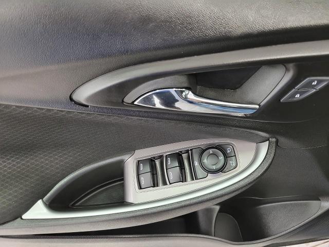 2024 Chevrolet Malibu Vehicle Photo in GREEN BAY, WI 54303-3330